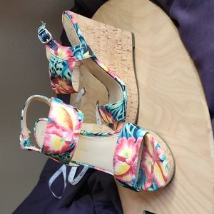 Hawaiian Flower cork wedges